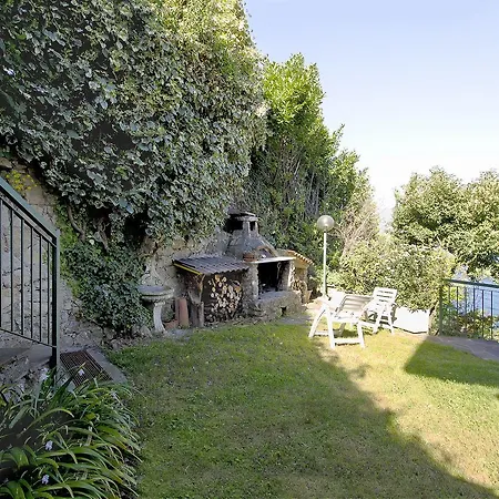 Apt.2 In With Pool Castelletto di Brenzone