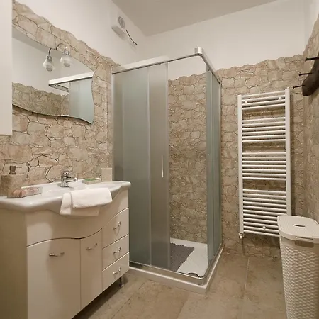 Apartman Apt.2 In With Pool *